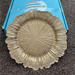 13” Round Gold Reef Plate Chargers Set of 5 NEW